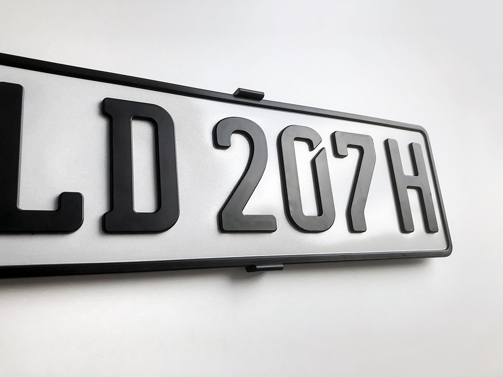 3D H-Kennzeichen in Schwarzmatt