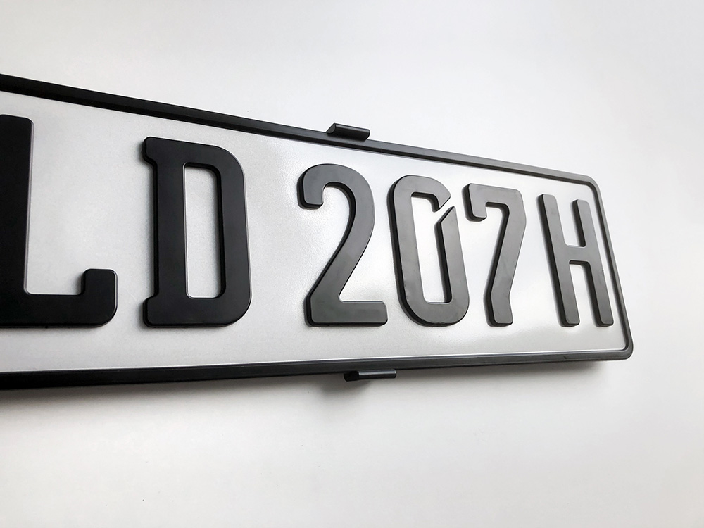 3D H-Kennzeichen in Schwarzmatt (520mm)