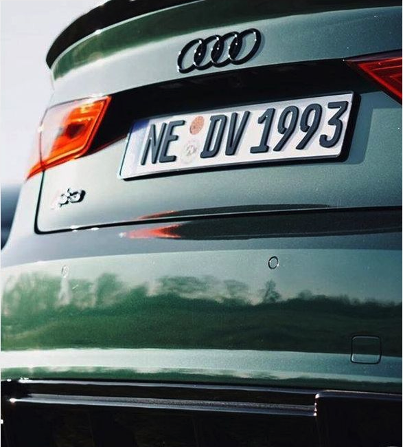 Hinteres Kennzeichen an Audi