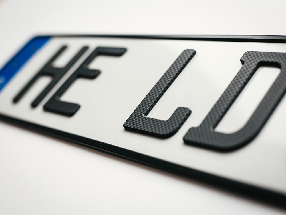 3D Kennzeichen (520mm) in Carbon-Optik matt mit Magnethalterung