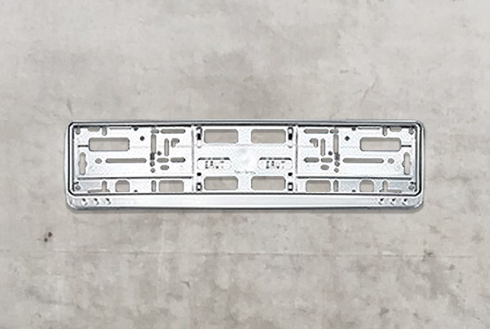 Kennzeichenhalter in Chrom-Optik